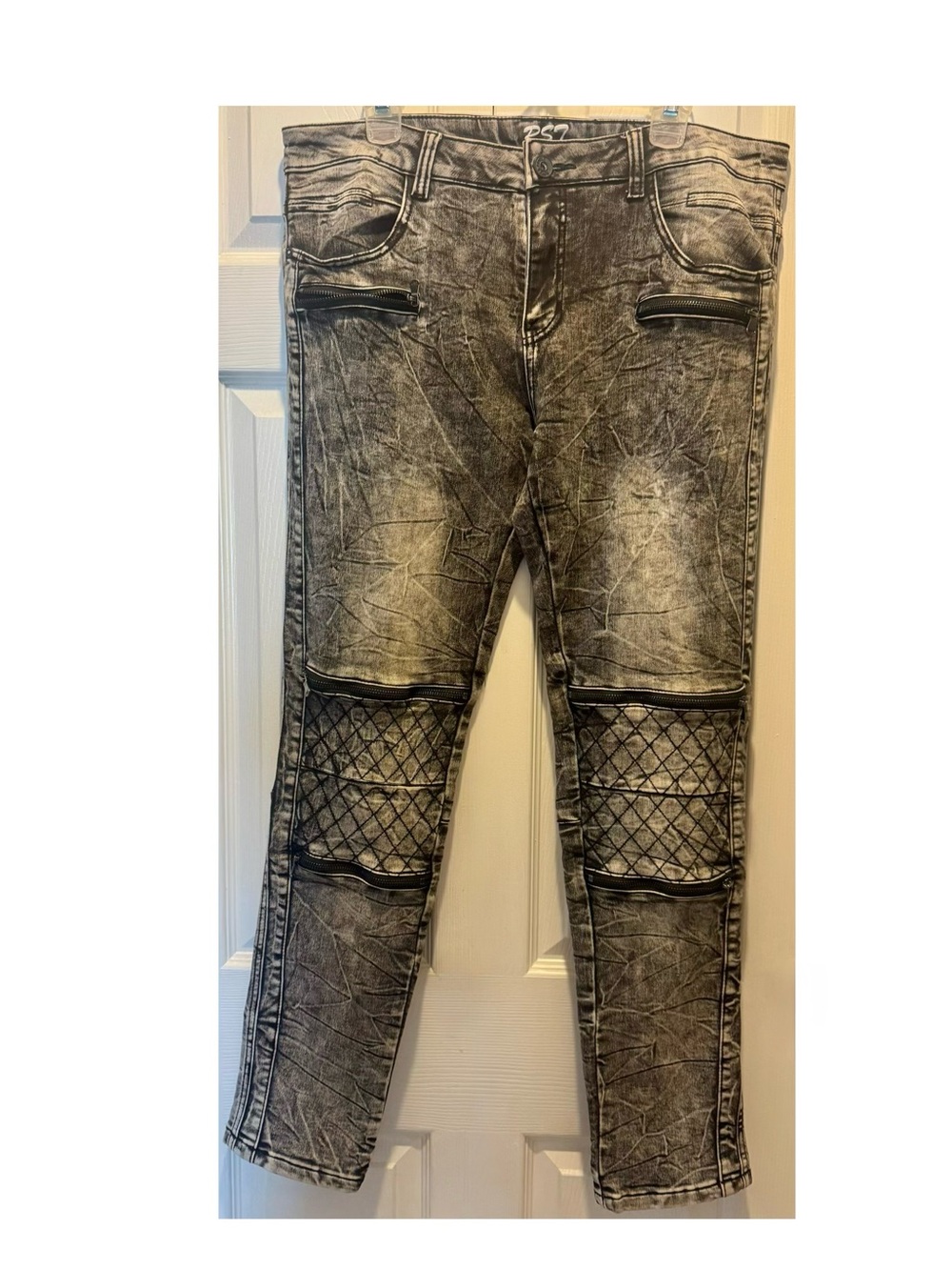Royal7even Men’s stretchy zipper accents Sz:36 black Acid-Wash Moto Skinny Jeans
